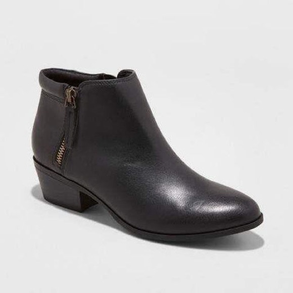 Mossimo Supply Co. Shoes - !CLEARANCE! Mossimo Rita Zip Bootie Black Sz 7.5